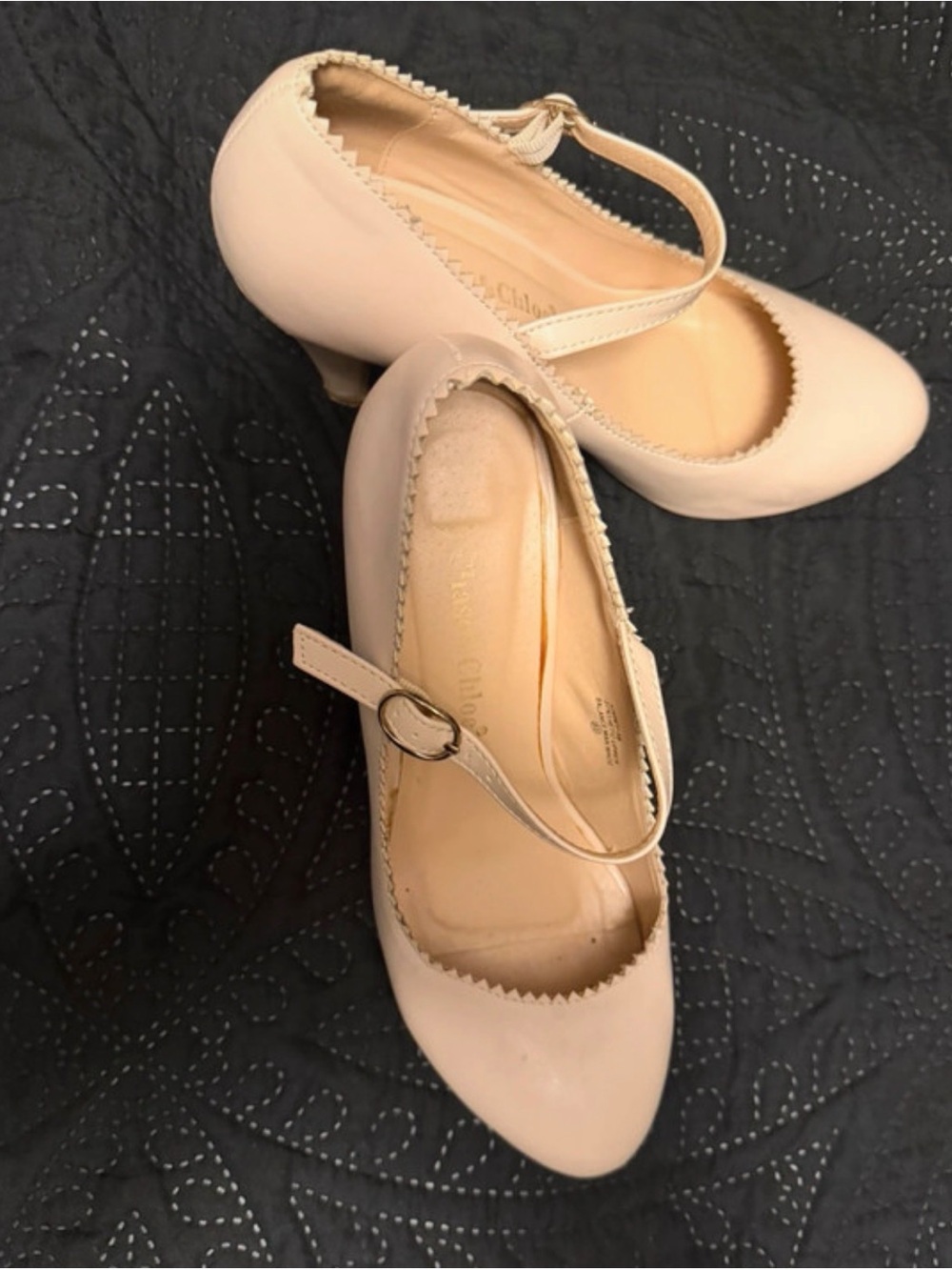 Chase & Chloe Nude Scalloped Mary Jane Heels Size 6.5